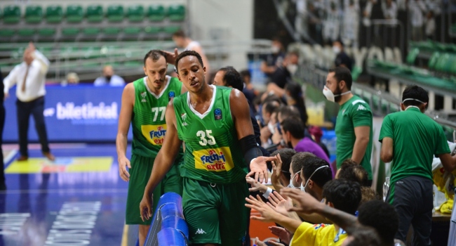 Timsah’tan tarihi galibiyet! Potada bu kez yüzü güldü… Timsah’tan tarihi galibiyet! Potada bu kez yüzü güldü…