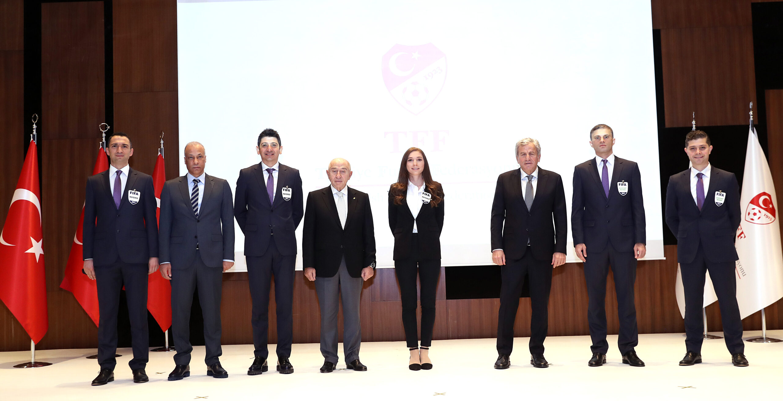 Bursalı hakem FIFA oldu! Arda Kardeşler’den sonra ikinci isim…