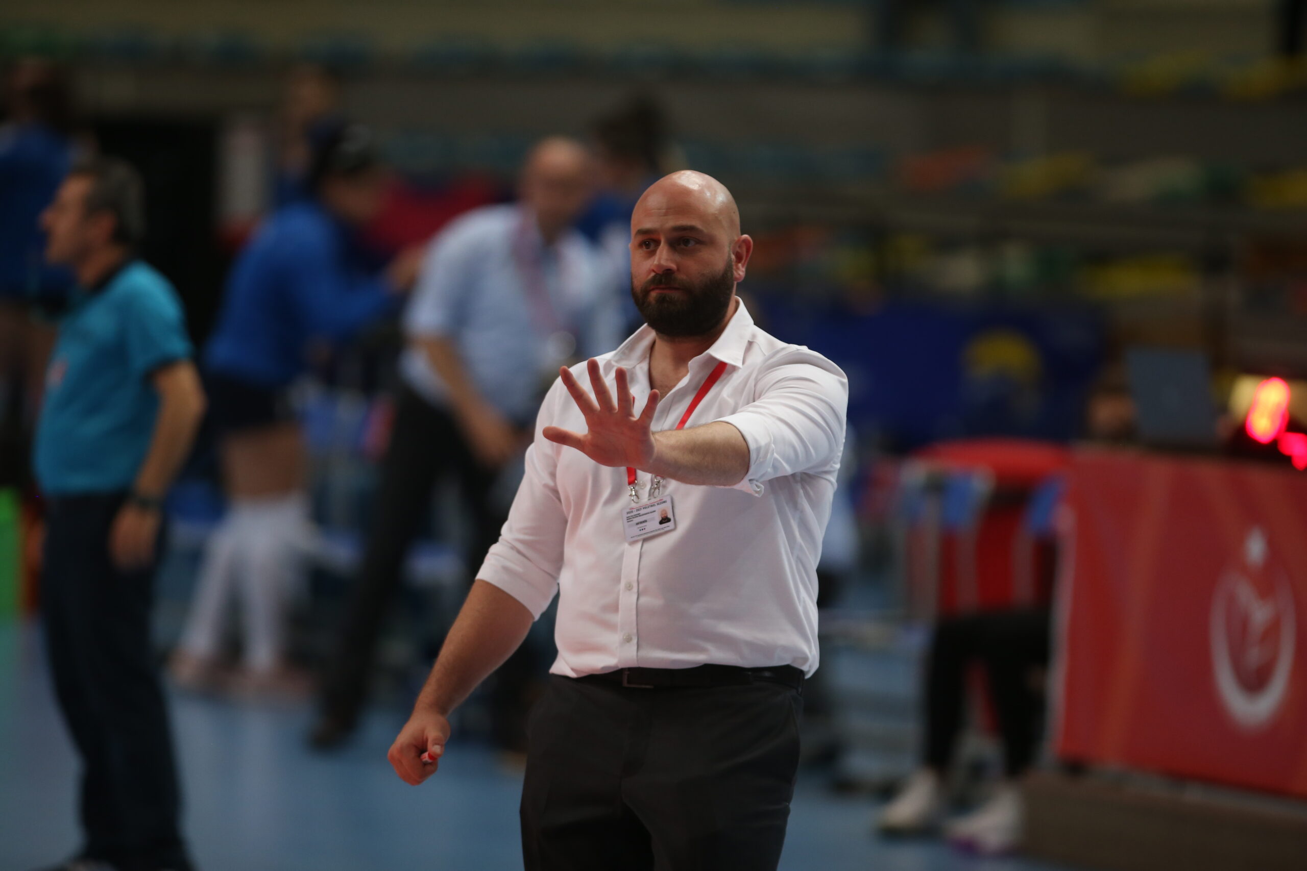 Nilüfer’in antrenöründen Fair-Play’lik hareket! Hükmen mağlubiyeti önledi…