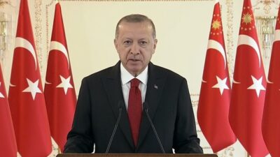 ‘Katıksız bir faşizmin izlerini görüyoruz’