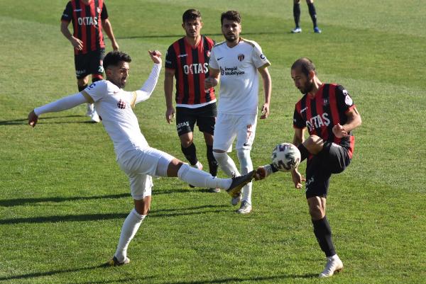 Misli.com 2.Lig Beyaz Grup'ta zor günler geçiren İnegölspor, sahasında Uşakspor