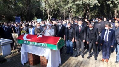 Ula Belediye Başkanı İsmail Akkaya son yolculuğuna uğurlandı