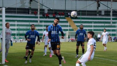 Misli.com 2. Lig Kırmızı Grup'ta mücadele eden Karacabey Belediyespor, deplasmanda