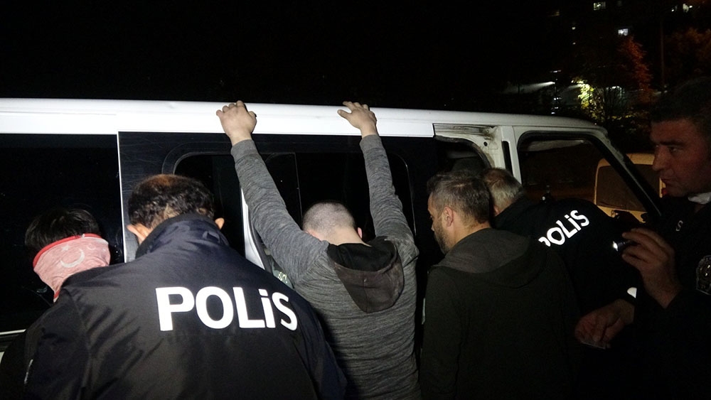 Bursa’da hırsız-polis kovalamacası