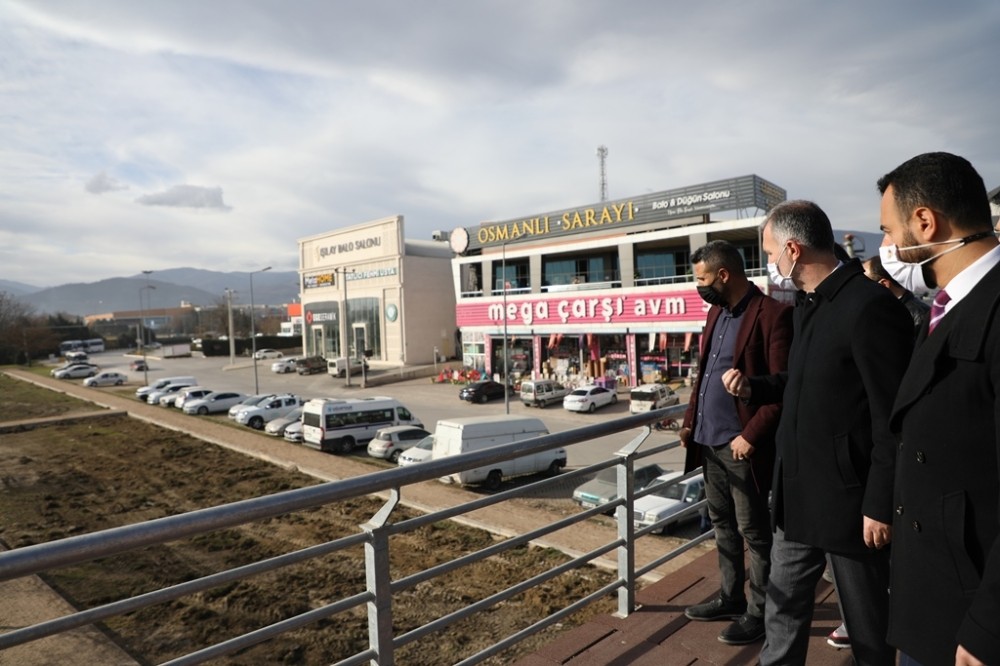 Metal Sanayi Kavşağı’nda çevre düzenlemesi sürüyor