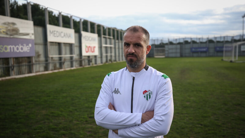 Bursaspor Teknik Direktörü Mustafa Er, ligde çok değerli bir konuma