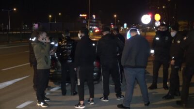 Görüntü Bursa’dan! Hepsi aynı araçtan indi…