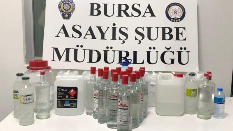 Bursa’da faciada ölenlerin yakınları konuştu! ‘Korona oldu zannettik’ sahte içki içmiş’ Bursa’da faciada ölenlerin yakınları konuştu! ‘Korona oldu zannettik’ sahte içki içmiş’