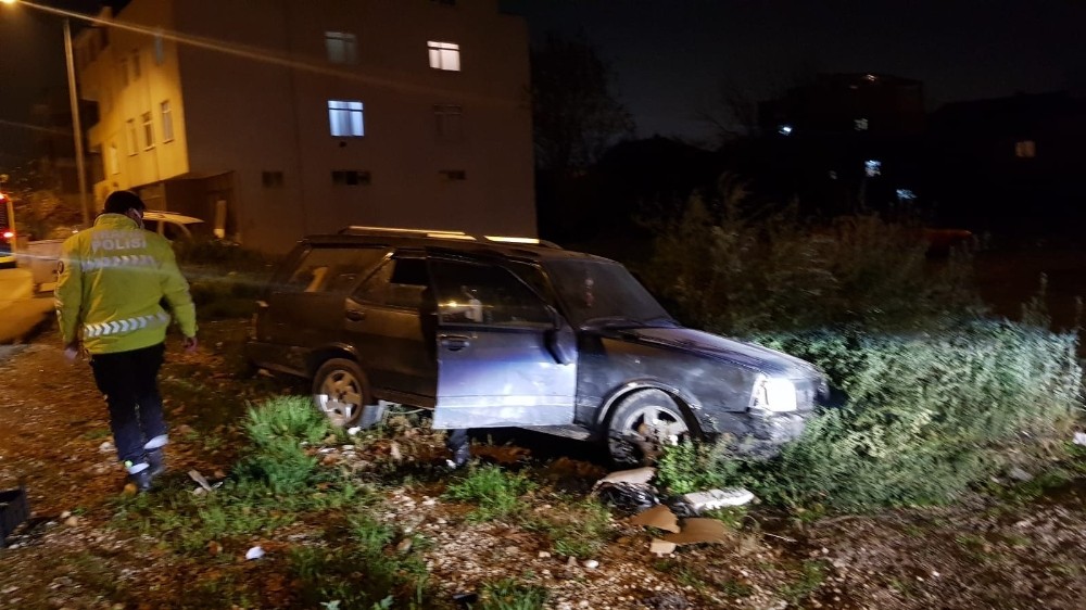Bursa’da polisten kaçarken kaza yaptı! Aracı bırakıp kayıplara karıştı