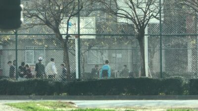 Bursa’da kısıtlamayı deldiler, maç yapıp oyunlar oynadılar