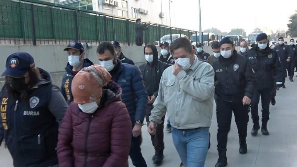 Bursa merkezli 4 ilde ‘siber dolandırıcılık’ operasyonu: 15 tutuklama