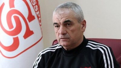 Sivasspor Teknik Direktörü Rıza Çalımbay corona virüs testinin pozitif çıktığını