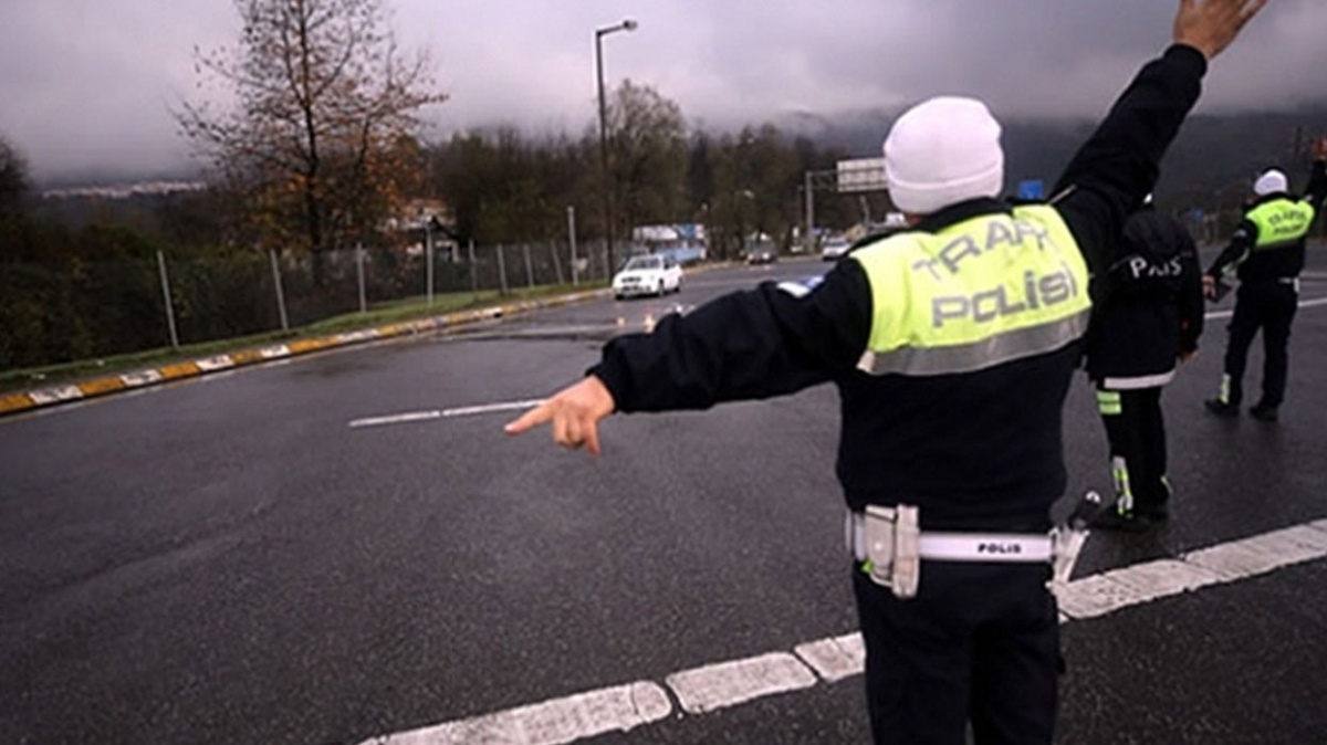 Yarın sabaha kadar girişler sınırlandırılacak! İstanbul Valisi duyurdu Yarın sabaha kadar girişler sınırlandırılacak! İstanbul Valisi duyurdu