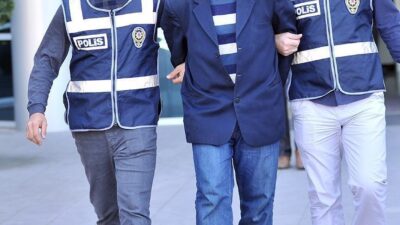 Yurtdışına kaçarken yakalanmıştı! FETÖ’nün Bursa’daki ‘para trafiği’ni anlattı