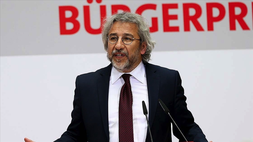 Can Dündar’a 27 yıl 6 ay hapis cezası