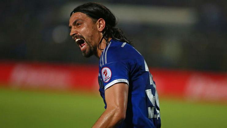 Eski Milli futbolcu dolandırıldı! Eski Milli futbolcu dolandırıldı!