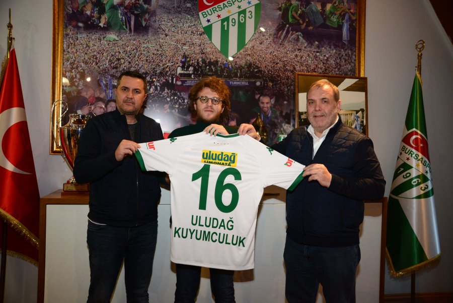 ‘Bursaspor’a uğurlu geldik’ diyerek diğer maçı açıkladı… ‘Bursaspor’a uğurlu geldik’ diyerek diğer maçı açıkladı…