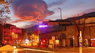 Uludağ’daki bulut görenleri şaşırttı