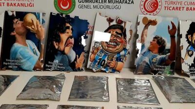 Maradona tablolarında 2 kilo 650 gram kokain yakalandı