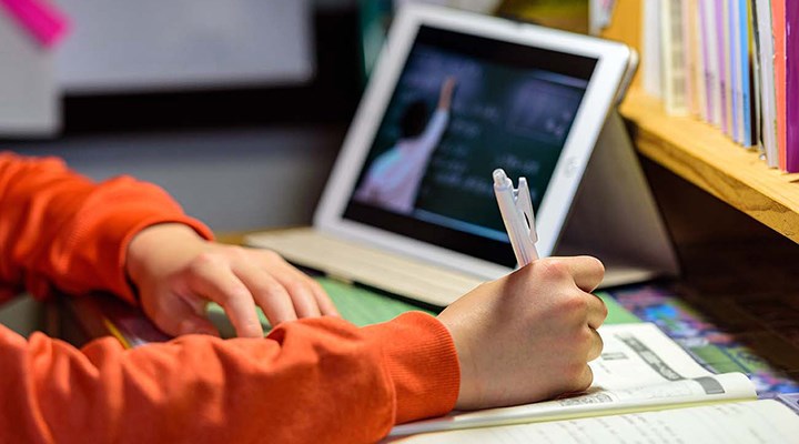 Uzaktan eğitim dönem sonuna kadar devam edecek