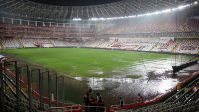Süper Lig'in 15. haftasında bugün oynanması planlanan Fraport TAV Antalyaspor-Atakaş