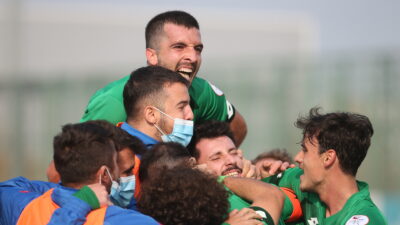 Saat 13.00'te başlayacak maçlarda İnegölspor, Zonguldak Kömür deplasmanında, Karacabey ise