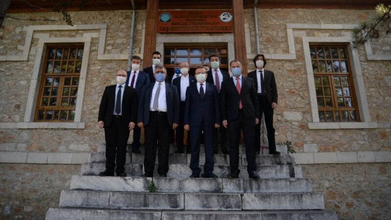 YÖK’ten Orhaneli MYO’ya yeni program müjdesi Bursa Uludağ Üniversitesi (BUÜ) Orhaneli Meslek Yüksekokulu tarafından Yüksek Öğretim