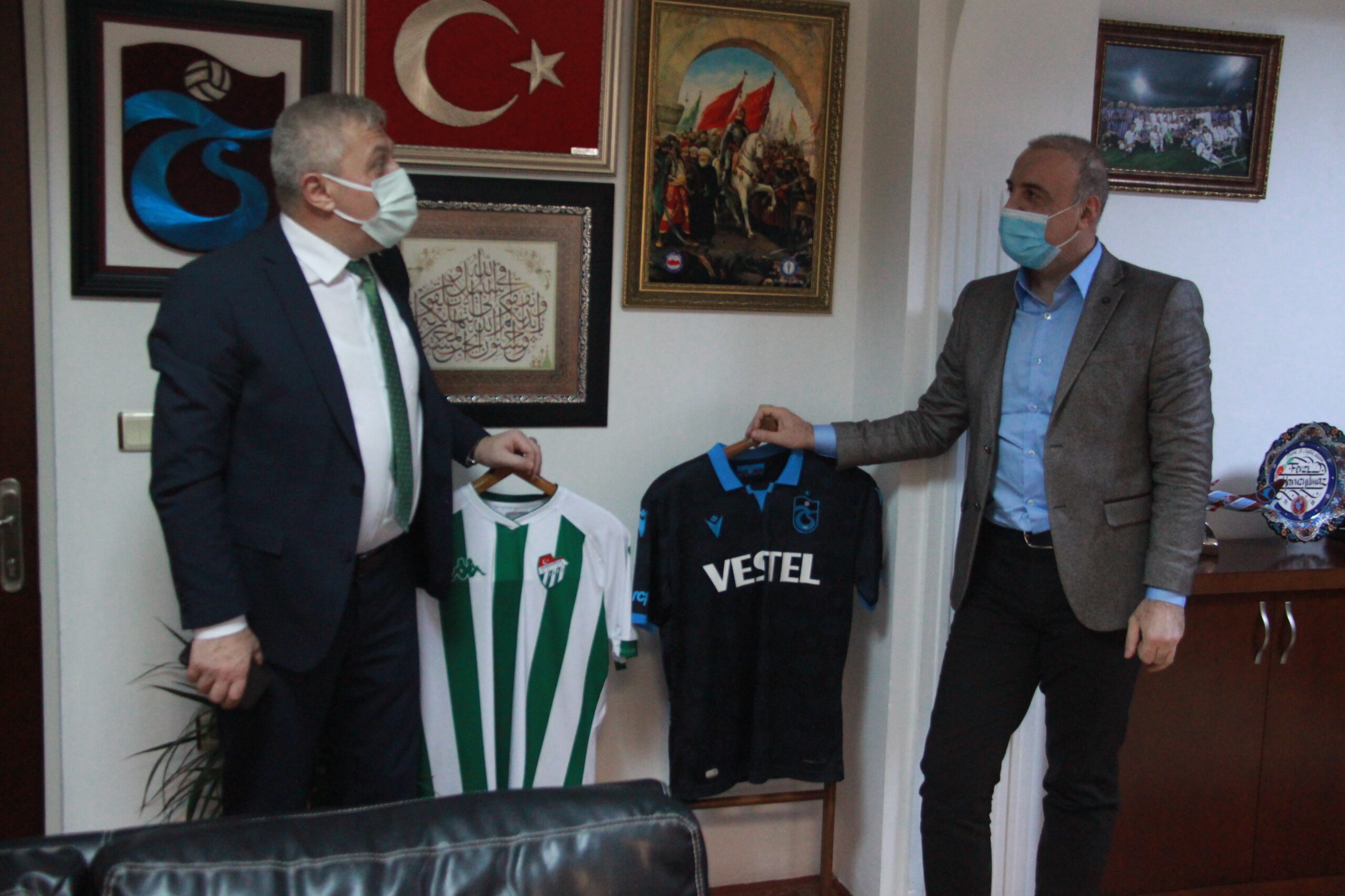 İki bürokrat, Trabzon ve Bursa