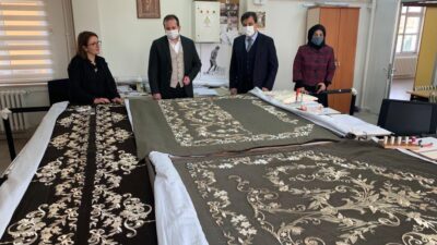 Bu örtü Osman Gazi’nin türbesine örtülecek ve en az 200 yıl kalacak!