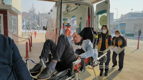 Bursa’da buzlanan yolda bisikletten düştü