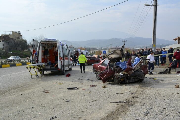 Dehşete düşüren kaza: 2 ölü, 3 yaralı
