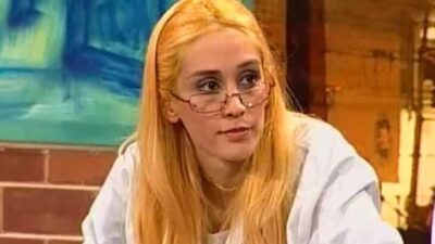 Değişimiyle gündem olan Zeynep Koçak süper mini şortla karda…