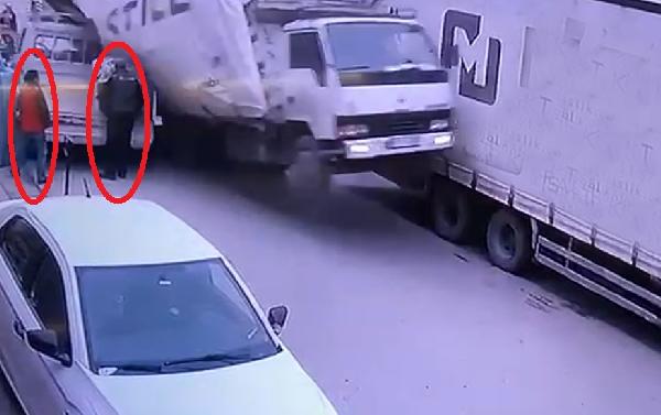 Bursa’da feci kaza! Saniye saniye kamerada