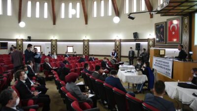 Belediyeye ait işyerlerinde kira ödemeleri ertelendi