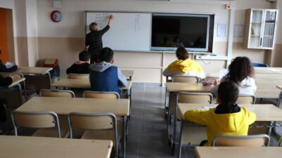 Okullar ne zaman açılmalı? Bilim Kurulu Üyesi cevapladı