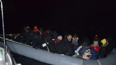 Yunan unsurlarınca geri itilen 29 düzensiz göçmen kurtarıldı