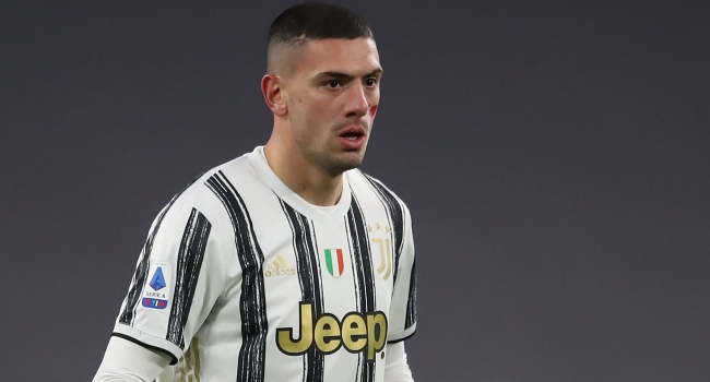 Stoper arayışlarını sürdüren Liverpool, Merih Demiral'ı gözüne kestirdi. Ada devinin,