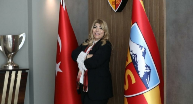 Hes Kablo Kayserispor'un transfer tahtası açıldı. Kulüp Başkanı Berna Gözbaşı