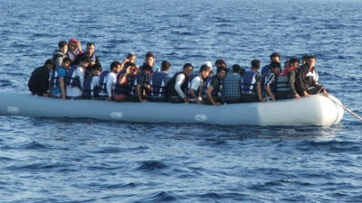 Libya açıklarında göçmen teknesi battı: En az 43 ölü