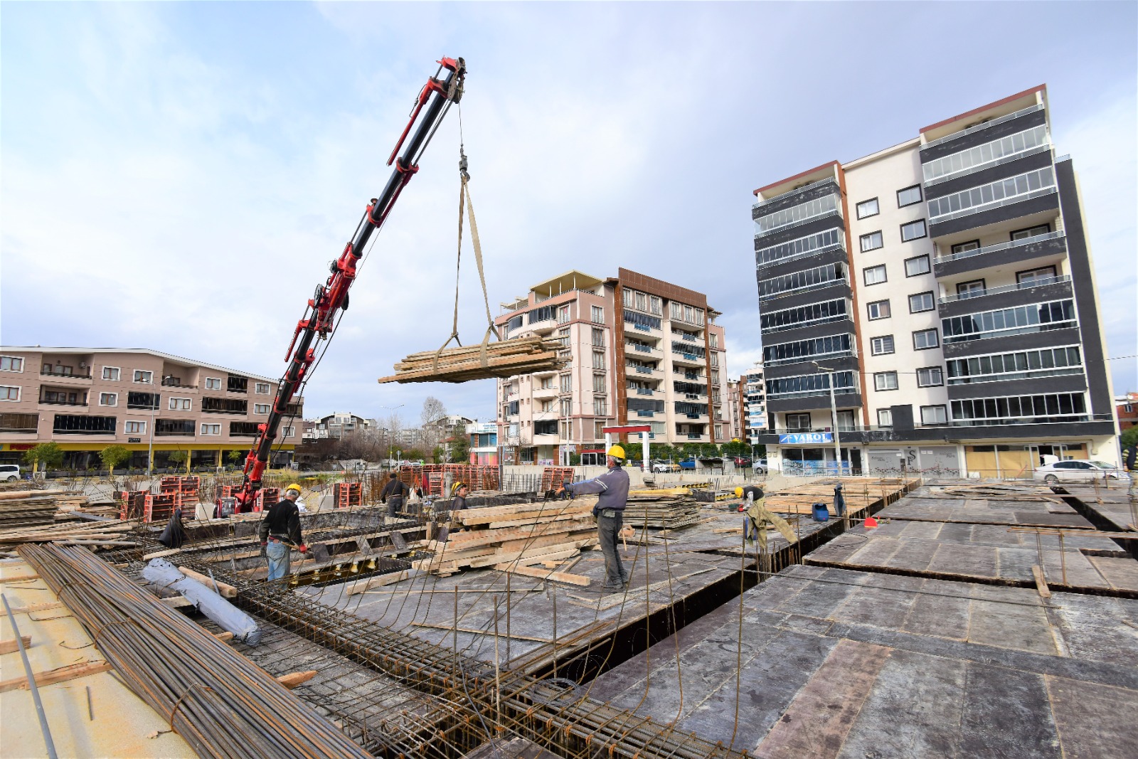 Modern pazar alanlarının kapıları Yıldırım’a açılıyor