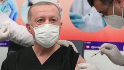 Cumhurbaşkanı Erdoğan’a aşı yapan doktorun kim olduğu ortaya çıktı