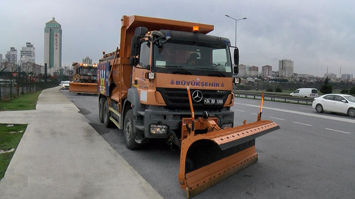 Teyakkuza geçildi! Araçlar beklemeye başladı