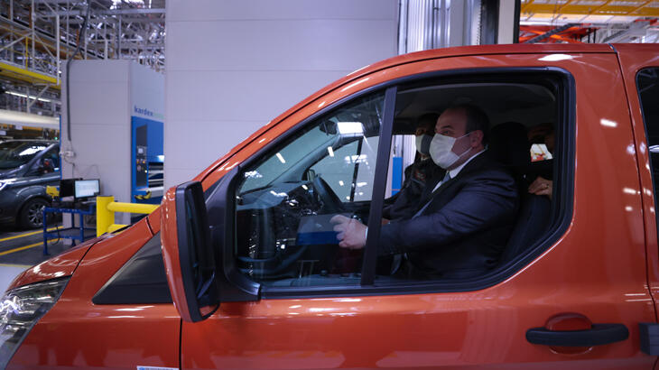 Bakan Varank farikayı ziyaret etti! Binlerce kişiye yeni iş