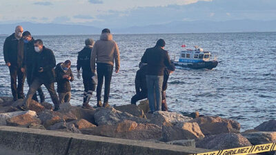 Tüyler ürperten ölüm! Kayalara sıkışmış halde
