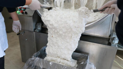 131 yıl önce büyük dedeleri yaptı! Yurt dışına bile satıyorlar…