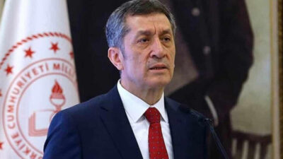 Milli Eğitim Bakanı Ziya Selçuk ‘başlıyoruz’ deyip duyurdu!