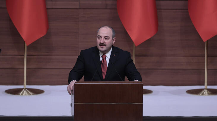 Bakan Varank: Türkiye kendi kendine yetebilmenin en güzel örneklerini verdi