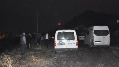 Evinin önünde silahlı saldırıya uğradı!