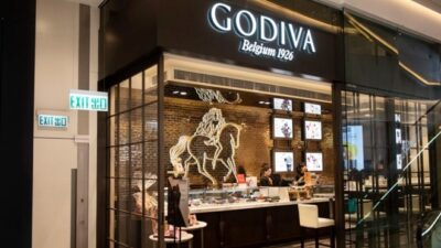 Ünlü firma dükkanlarına kepenk indiriyor!