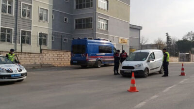 Bursa’da kuralları ihlal edenlere ceza yazdı